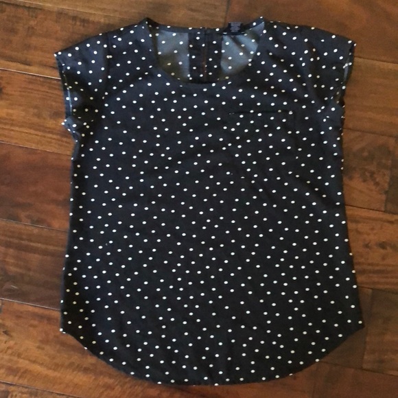 ANN Taylor petite | Black and white polka dot short sleeved blouse - Picture 11 of 13